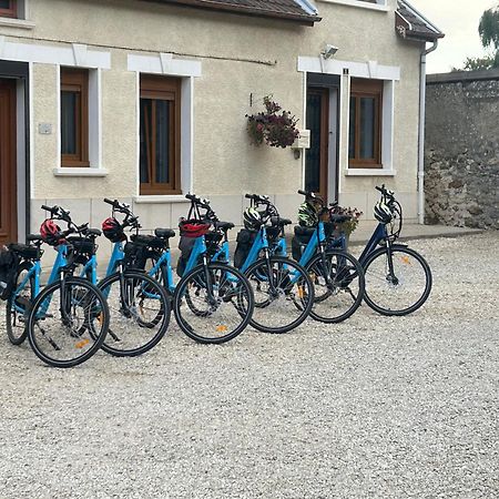Le Domaine De L Etang Le Merger Oeuilly Bagian luar foto